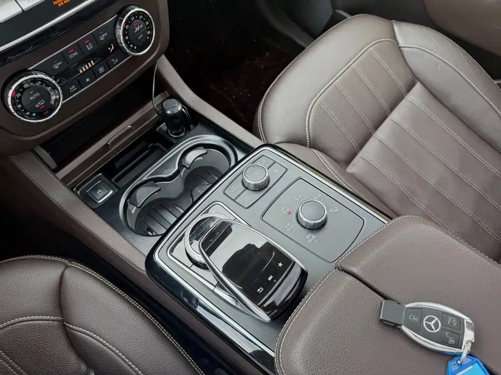 Mercedes-Benz GLS — миниатюра 14