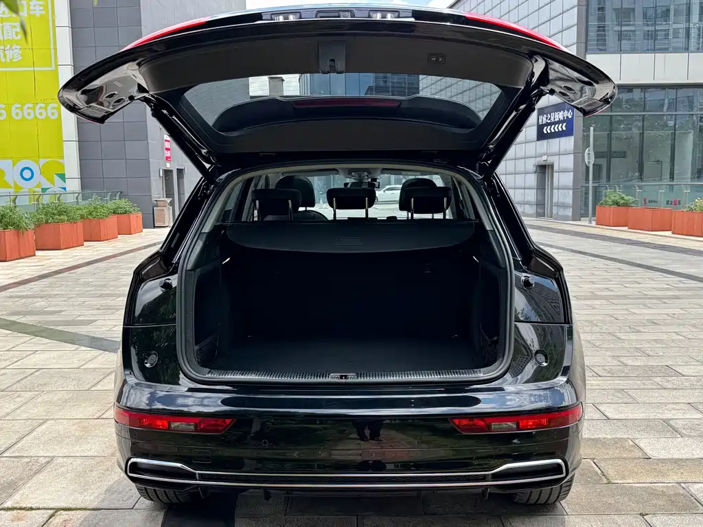Audi Q5L — миниатюра 27