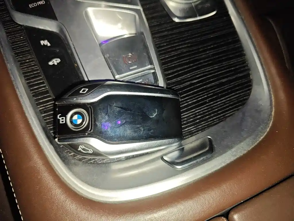 BMW 7 Series — миниатюра 9