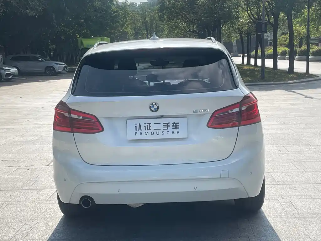 BMW 2 Series Active Tourer — миниатюра 5