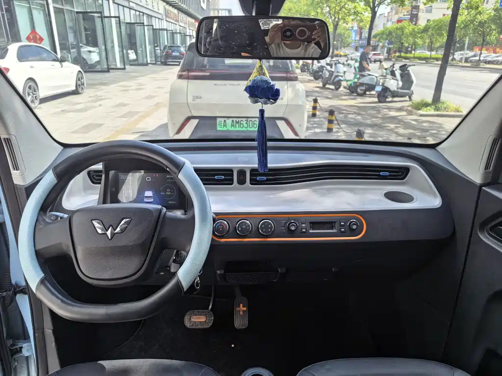 Wuling MINIEV — миниатюра 9