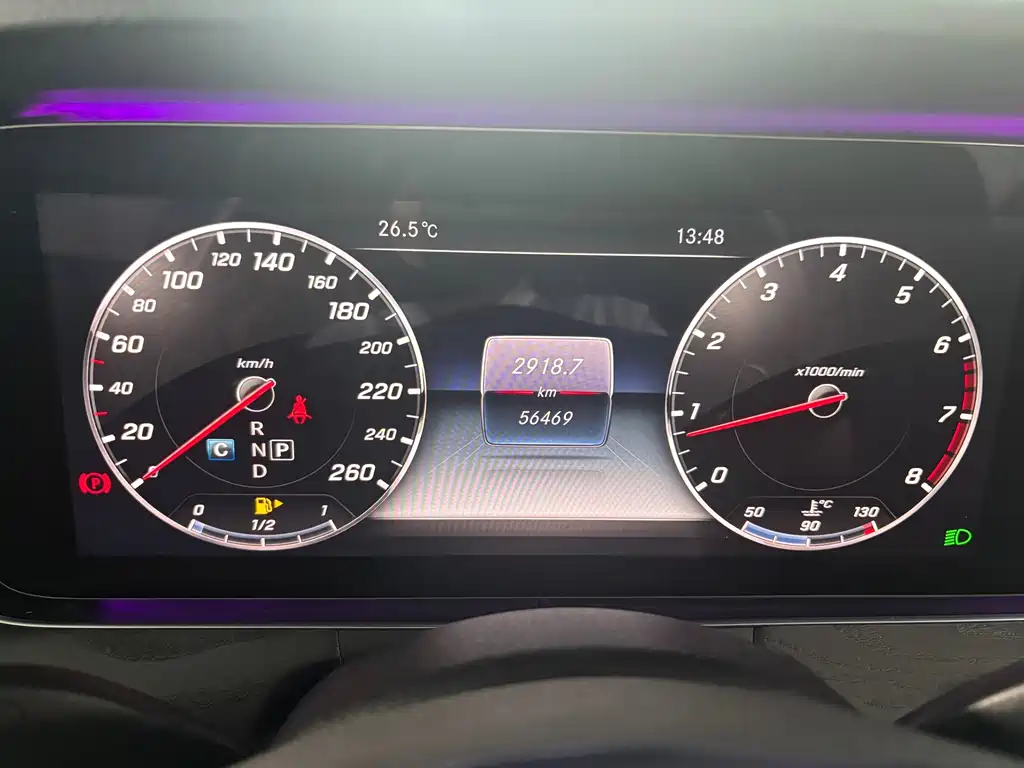 Mercedes-Benz E-Class — миниатюра 7
