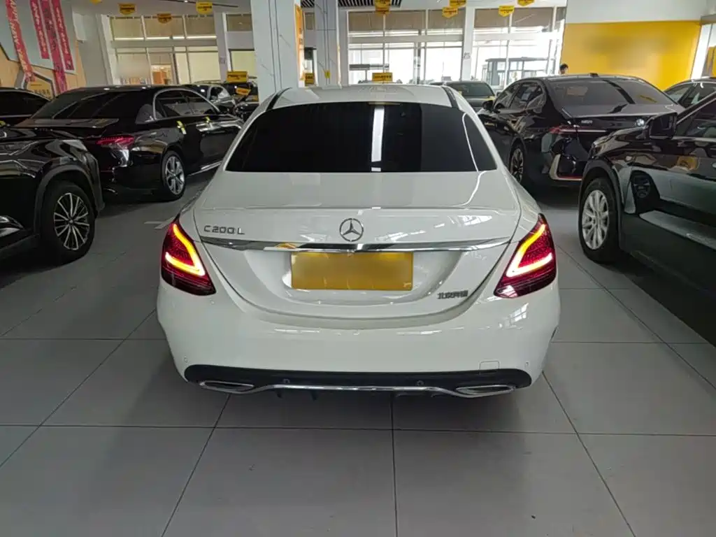 Mercedes-Benz C-Class — миниатюра 6