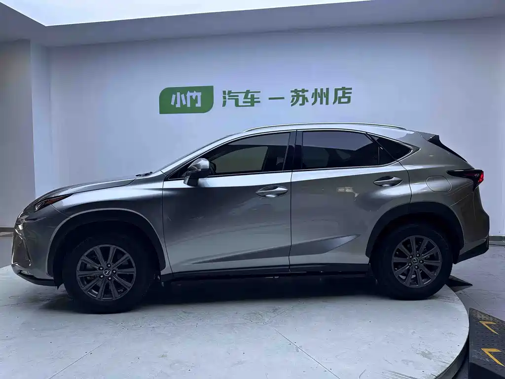 Lexus NX — миниатюра 7