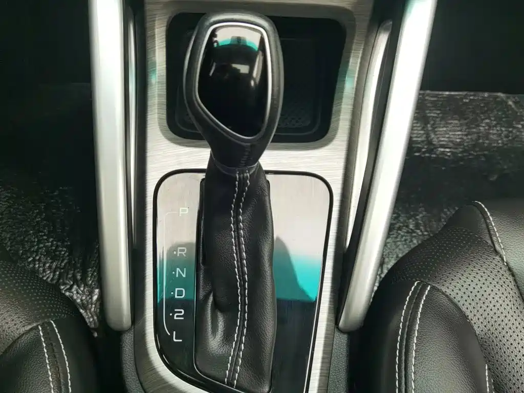 Geely Vision X3 — миниатюра 13