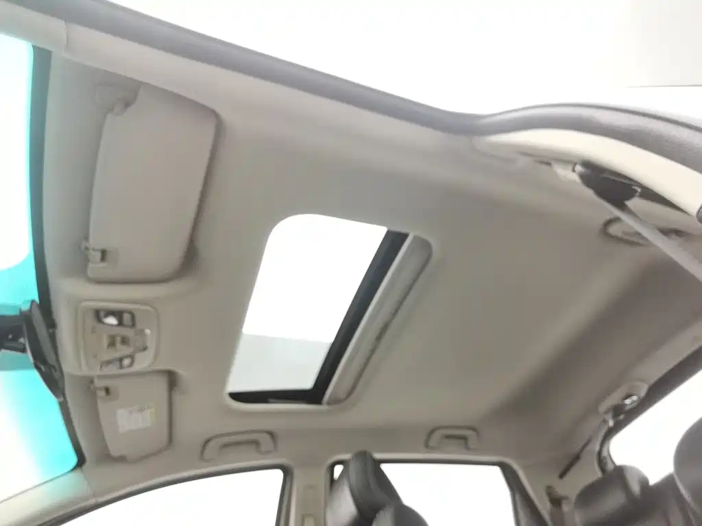 Geely Vision X3 — миниатюра 14