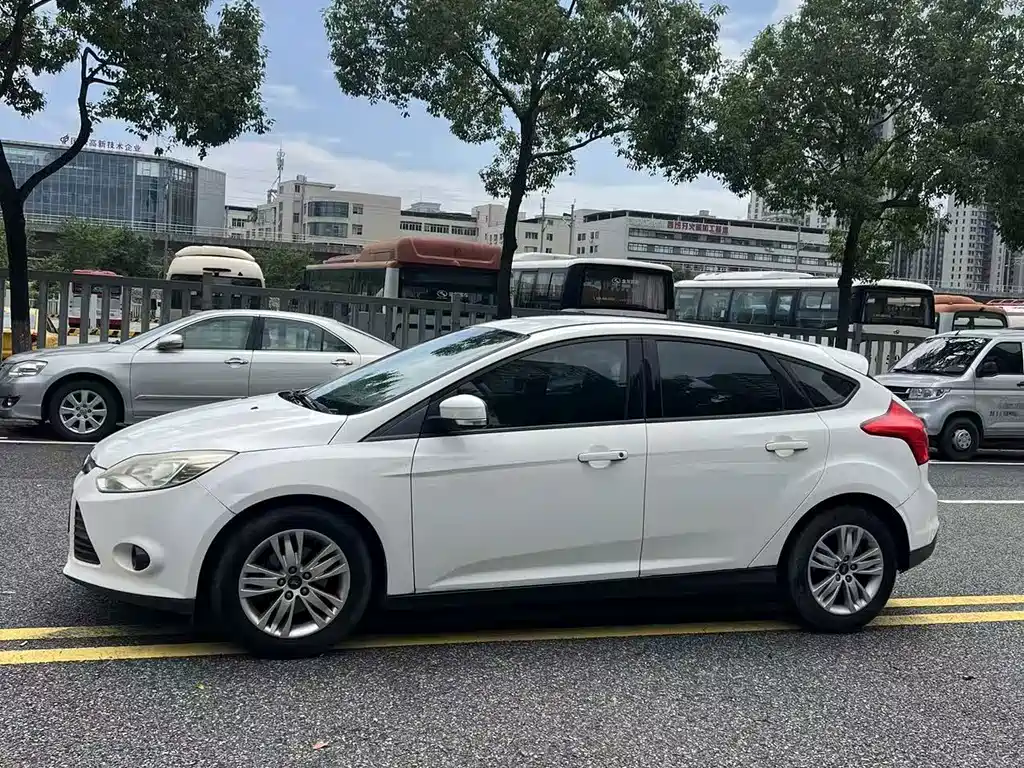 Ford Focus — миниатюра 2