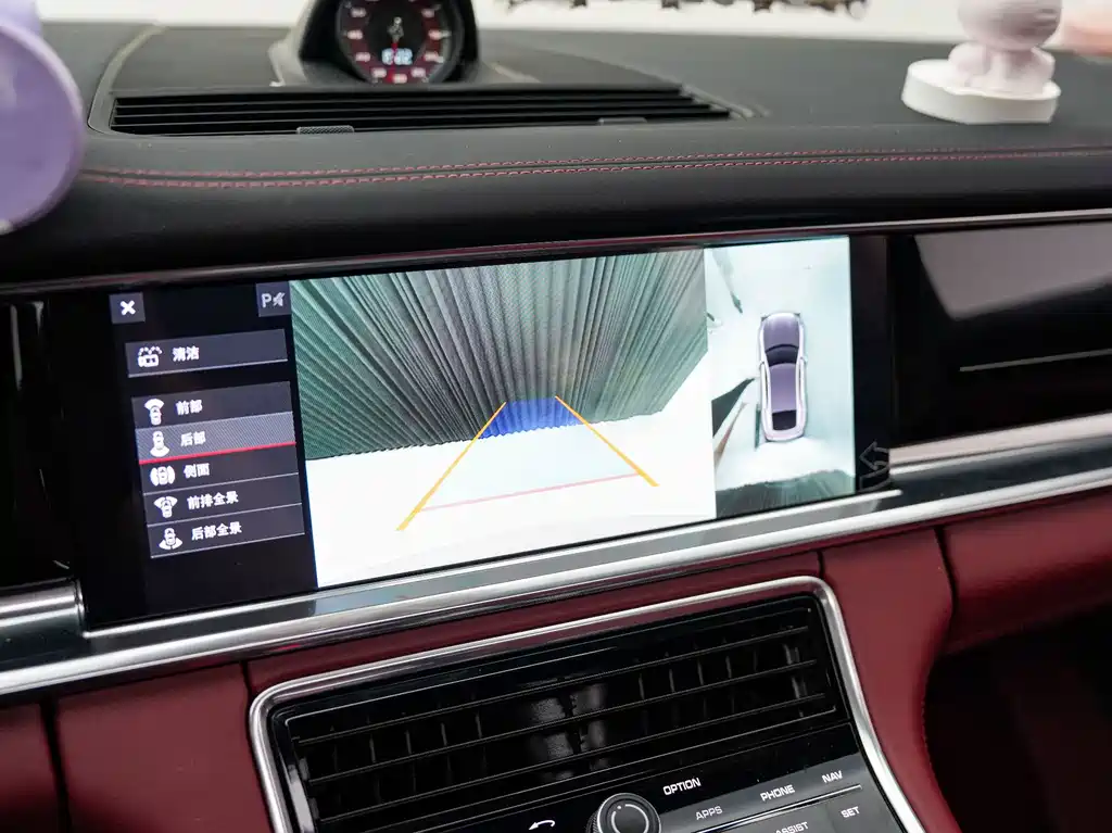 Porsche Panamera — миниатюра 8