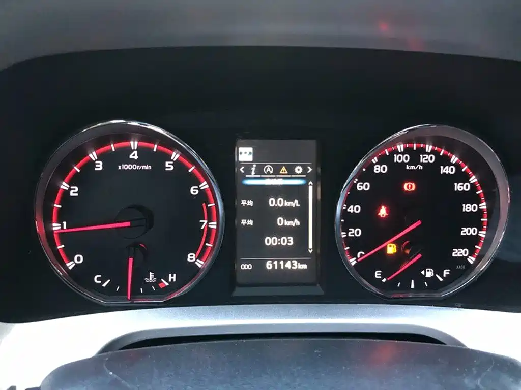 Toyota RAV4 — миниатюра 6