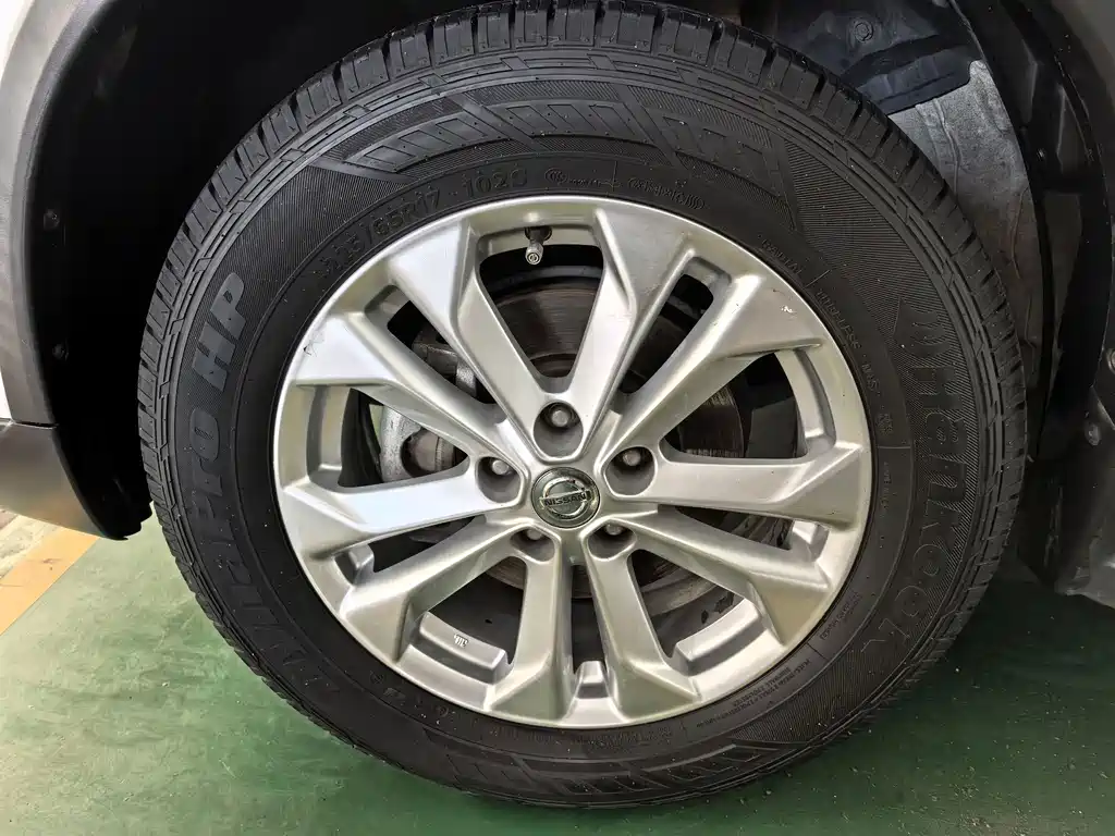 Nissan X-Trail — миниатюра 13