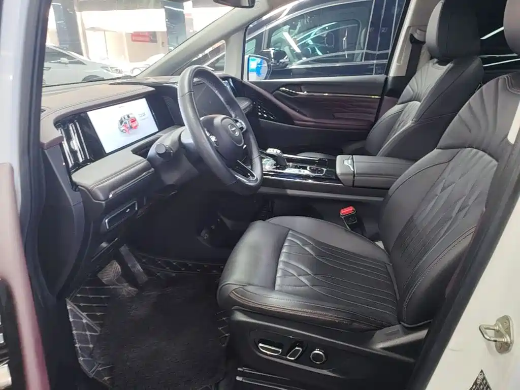 GAC Motor Trumpchi M8 — миниатюра 15
