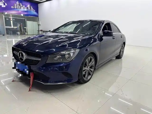 MERCEDES-BENZ CLA