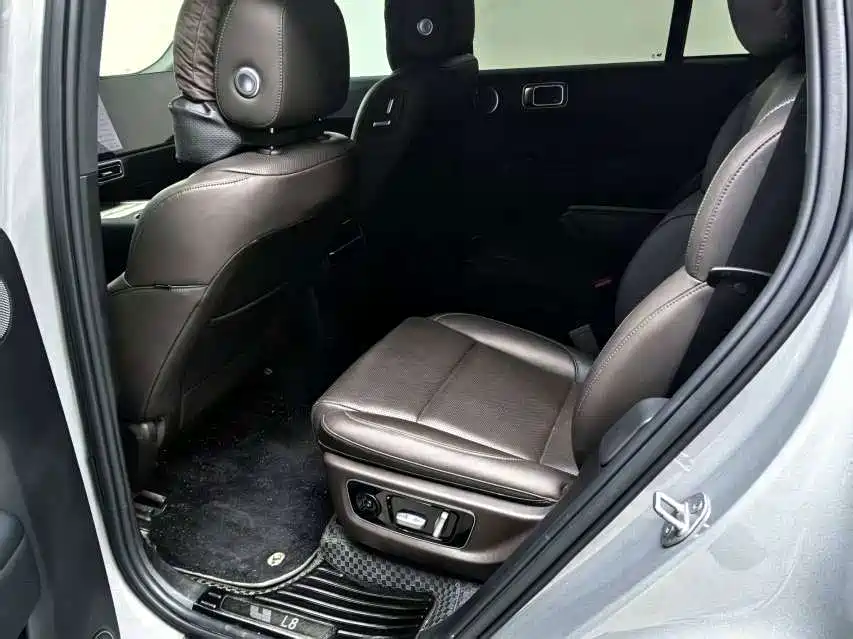 Li Auto Li L8 — миниатюра 4