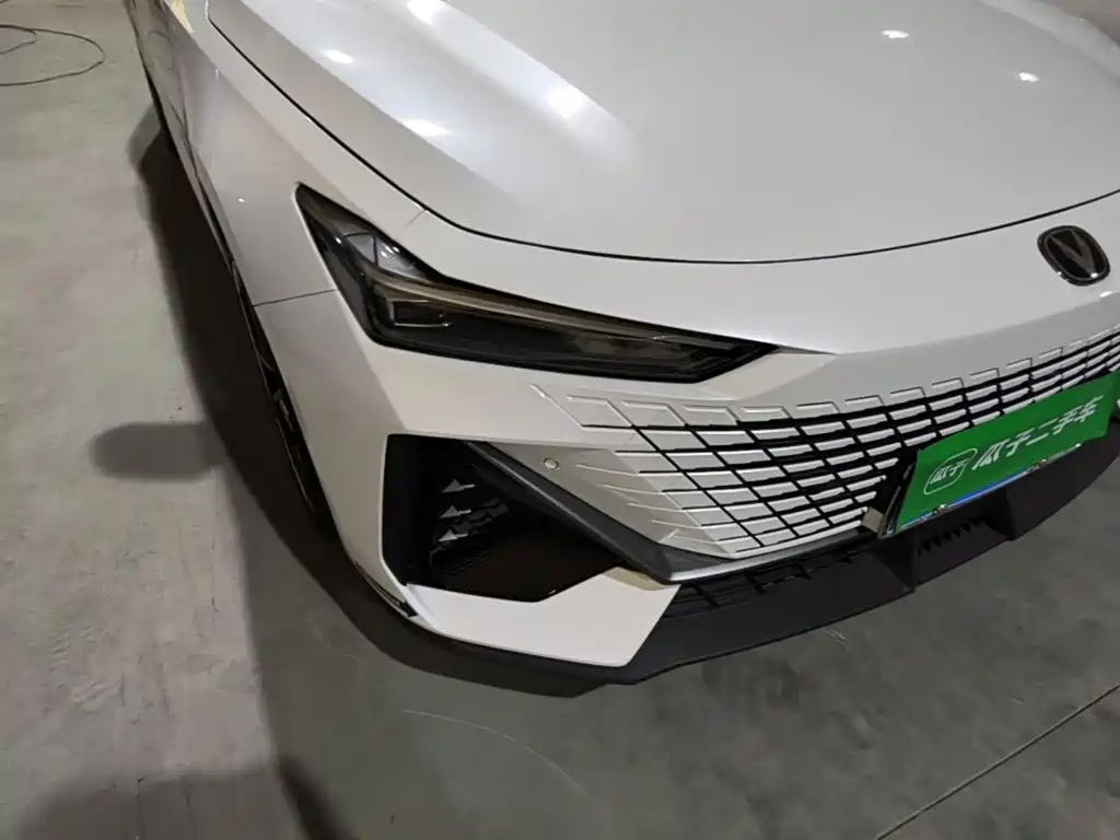 Changan UNI-V — миниатюра 9