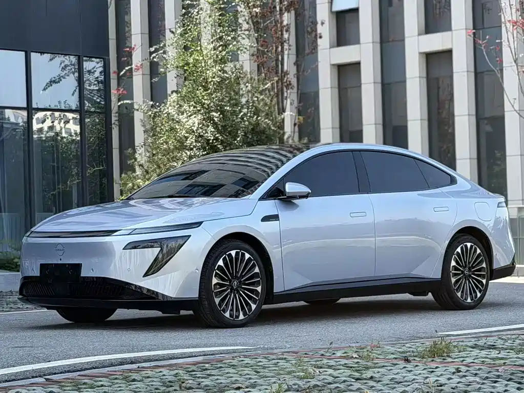 Nissan N7
