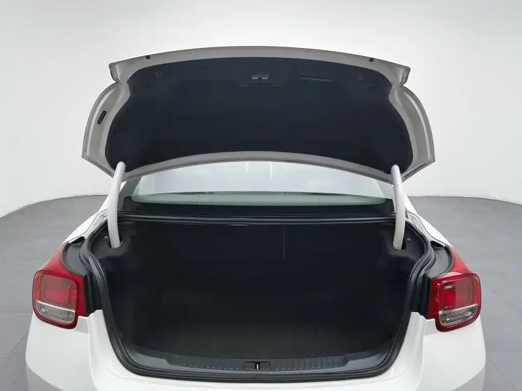 Chevrolet Malibu — миниатюра 16