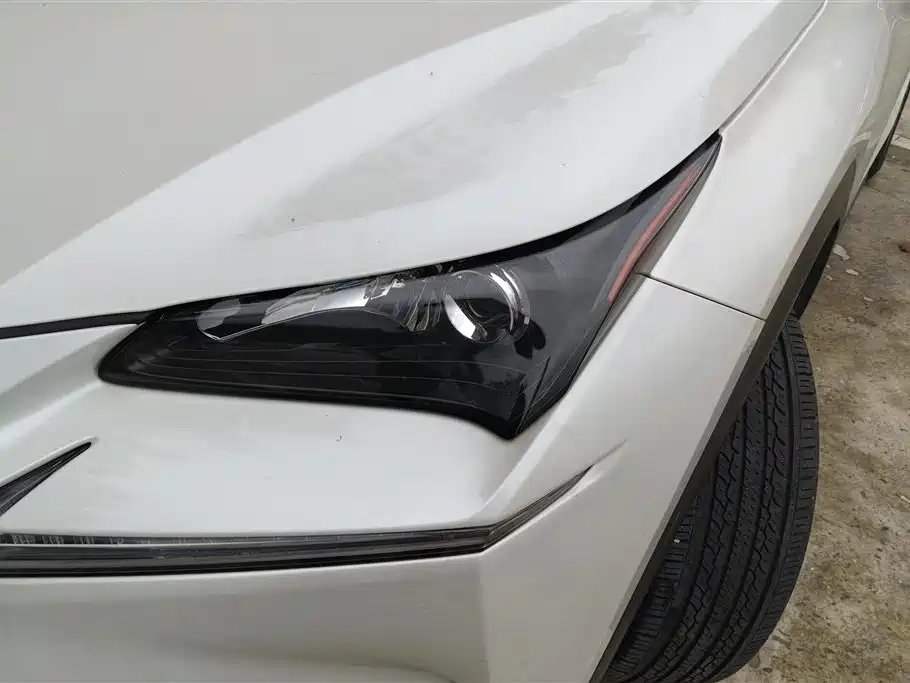 Lexus NX 2015 200t