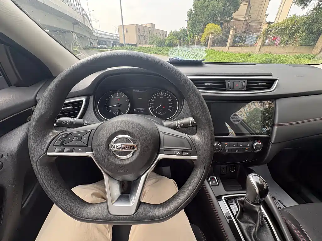 Nissan Qashqai — миниатюра 11