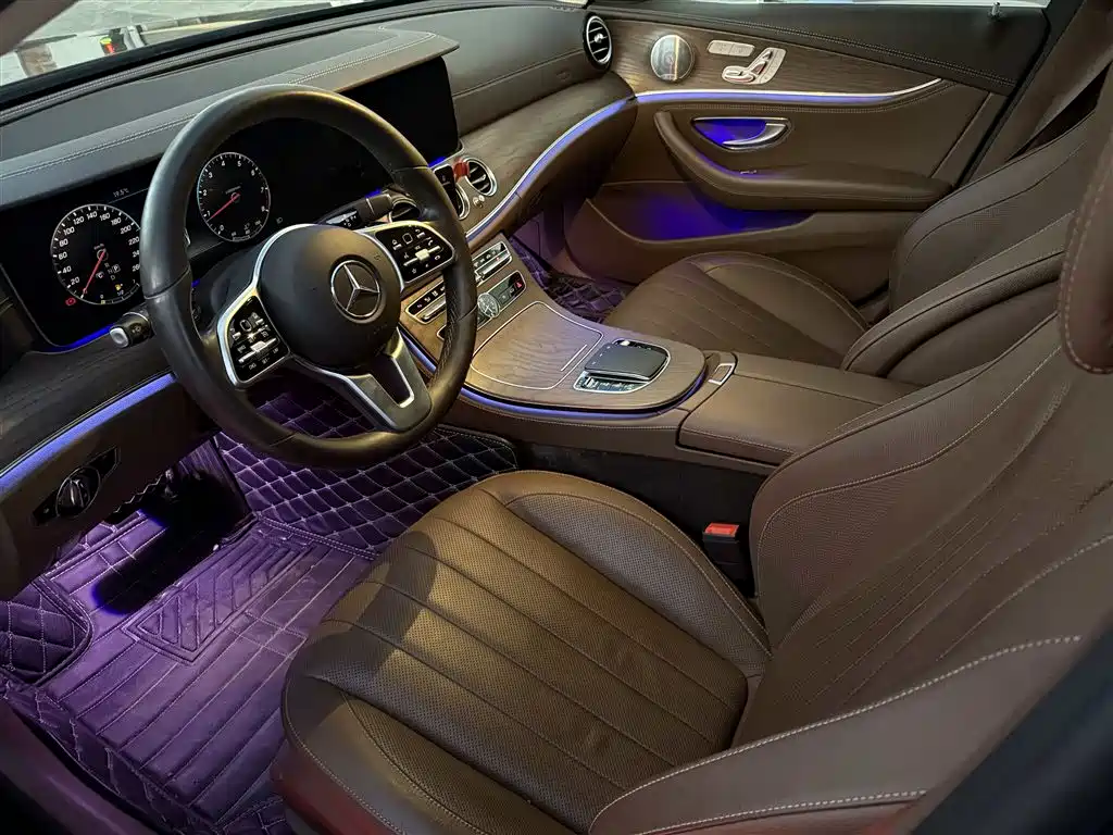 Mercedes-Benz E-Class — миниатюра 9