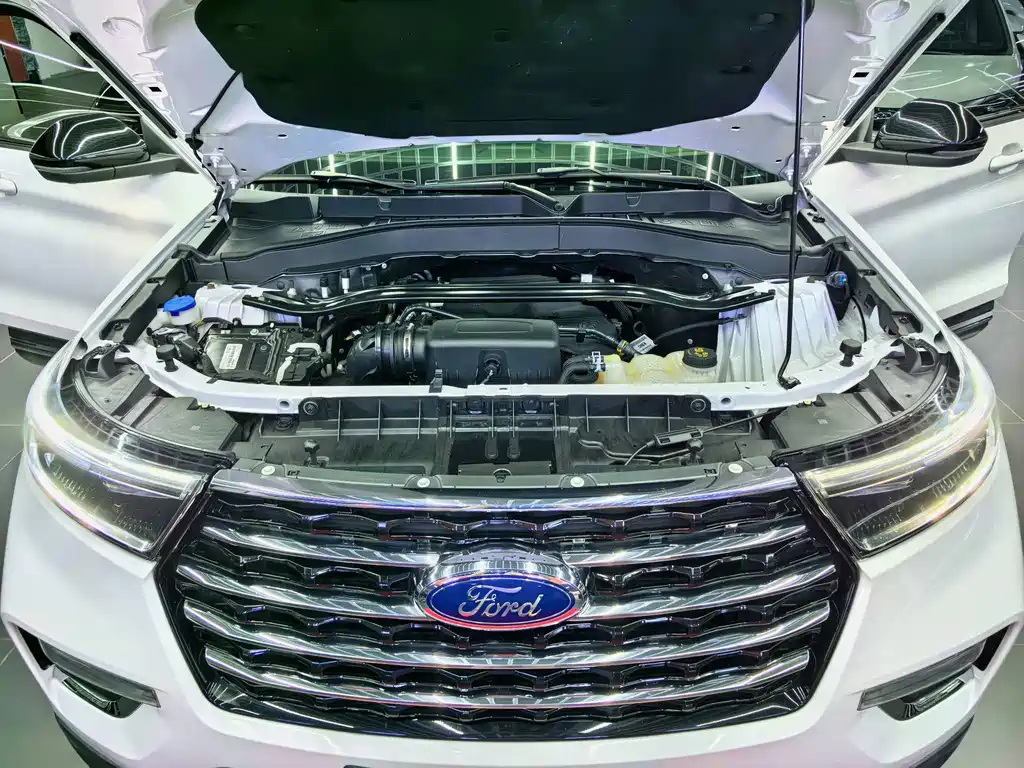 Ford Explorer — миниатюра 9