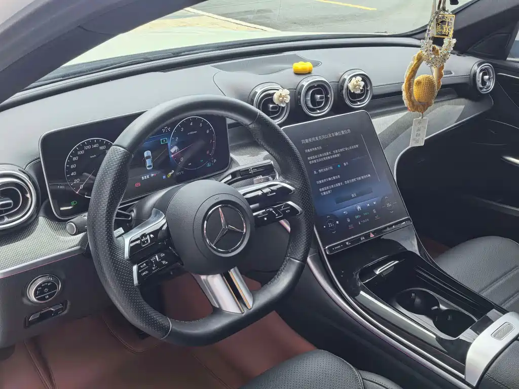 Mercedes-Benz C-Class — миниатюра 9