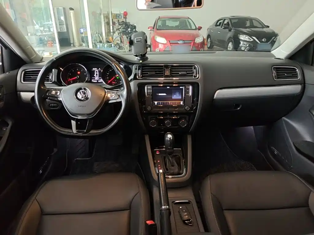 Volkswagen Sagitar — миниатюра 10