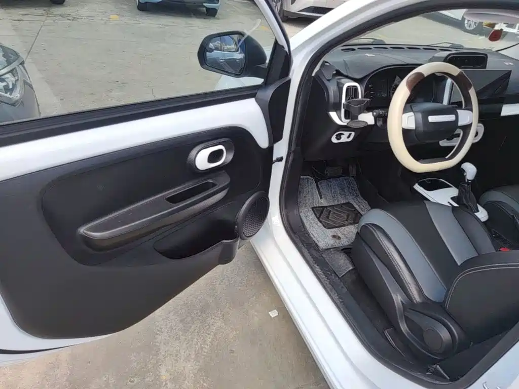 Roewe Clever — миниатюра 16
