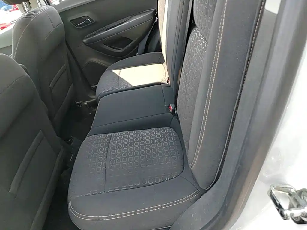 Chevrolet Trax — миниатюра 17