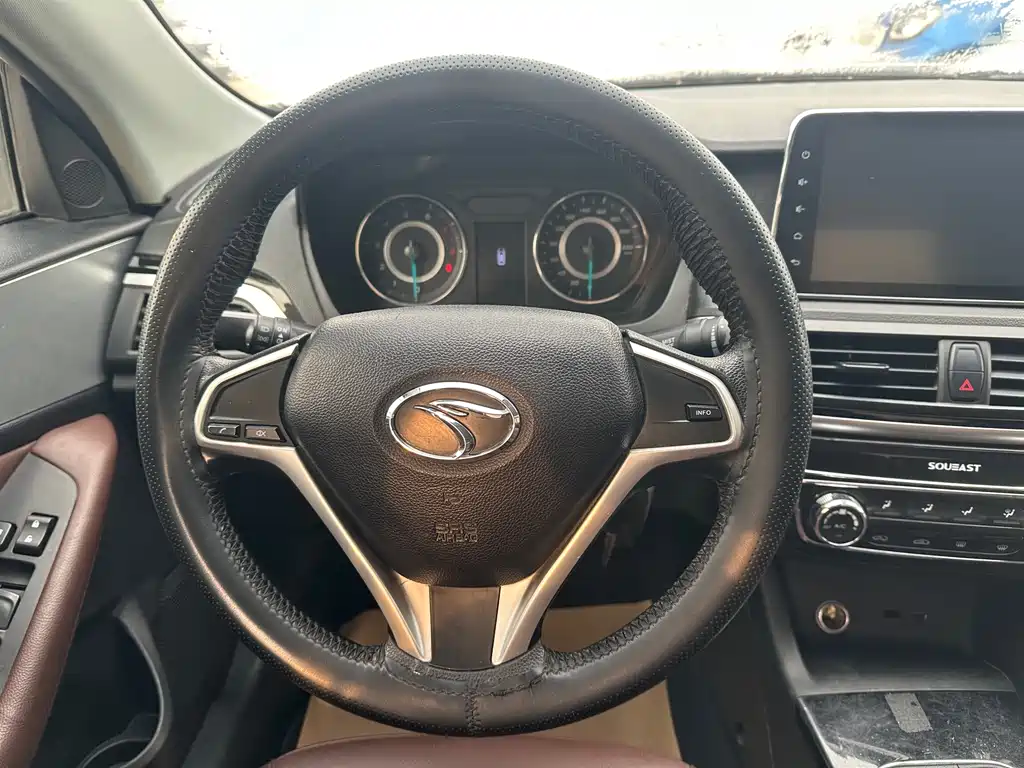 SOUEAST SOUTHEAST A5 WING DANCE