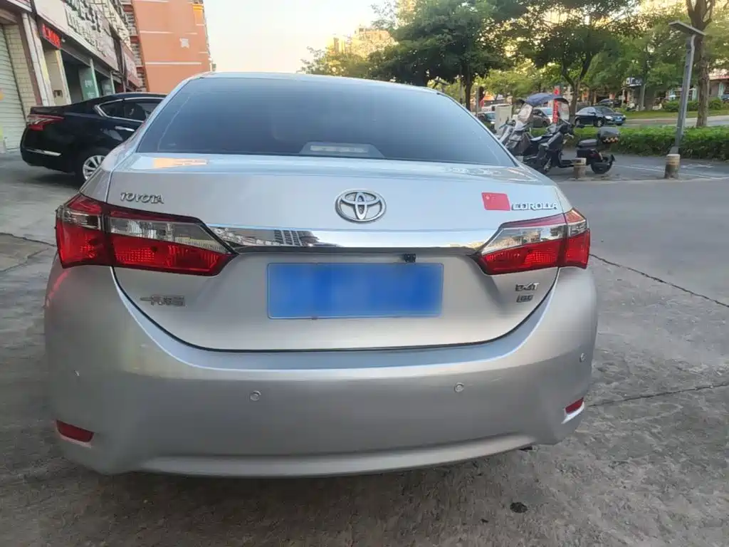 Toyota Corolla — миниатюра 6