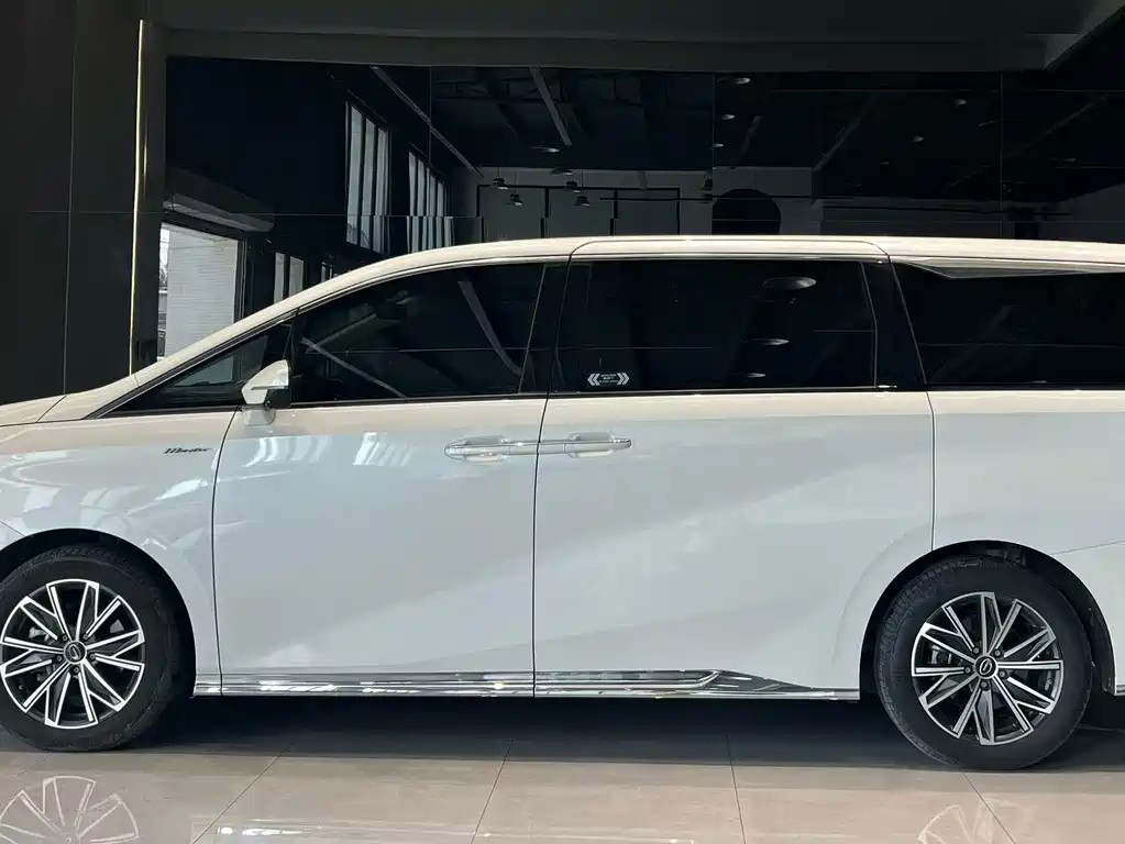 GAC Motor Trumpchi M8 — миниатюра 4