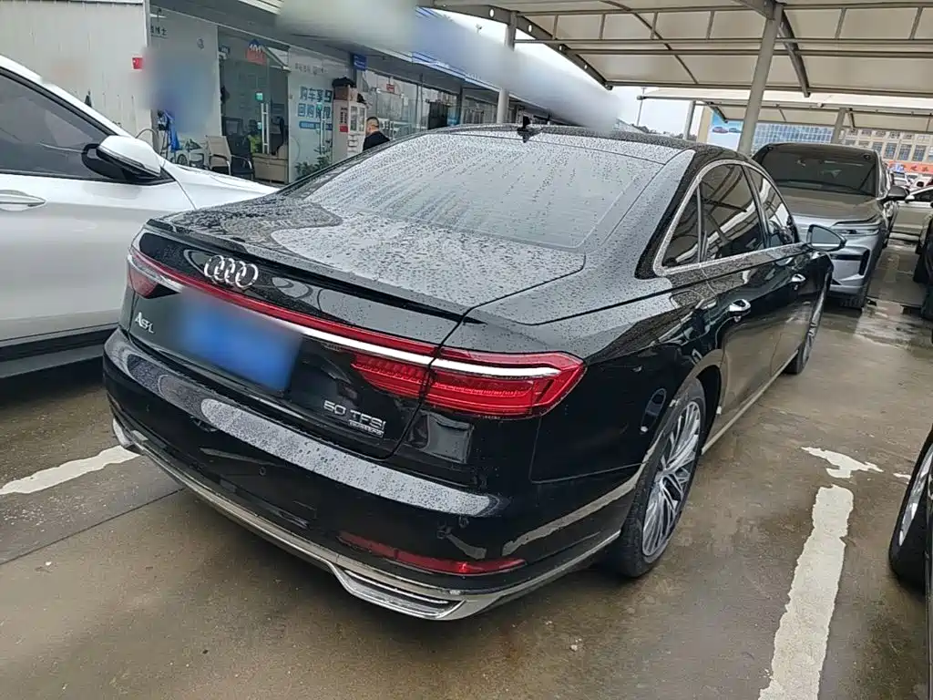 Audi A8 — миниатюра 7