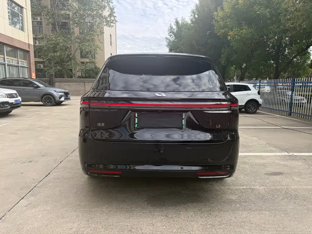 Li Auto Li L8 — миниатюра 7