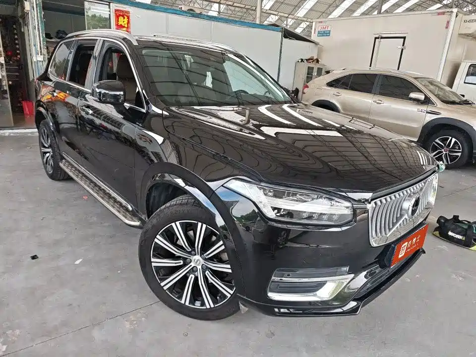 Volvo XC90 — миниатюра 3
