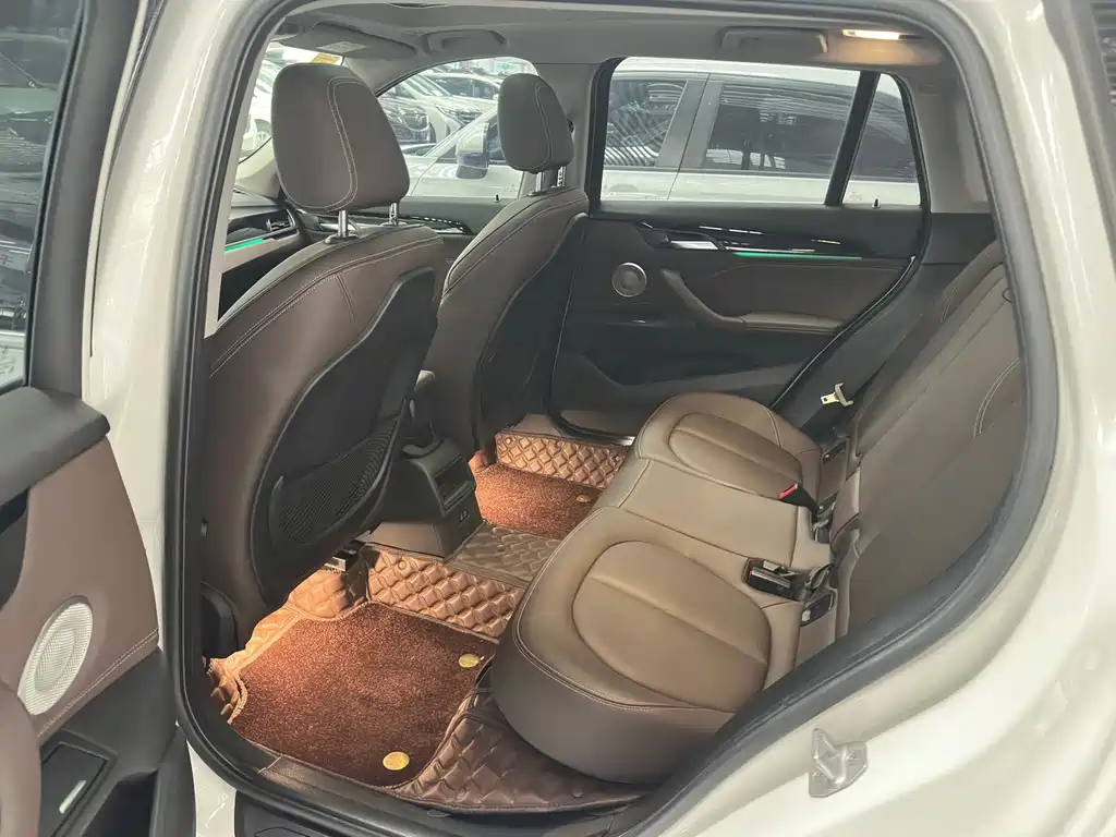 BMW X1 — миниатюра 9