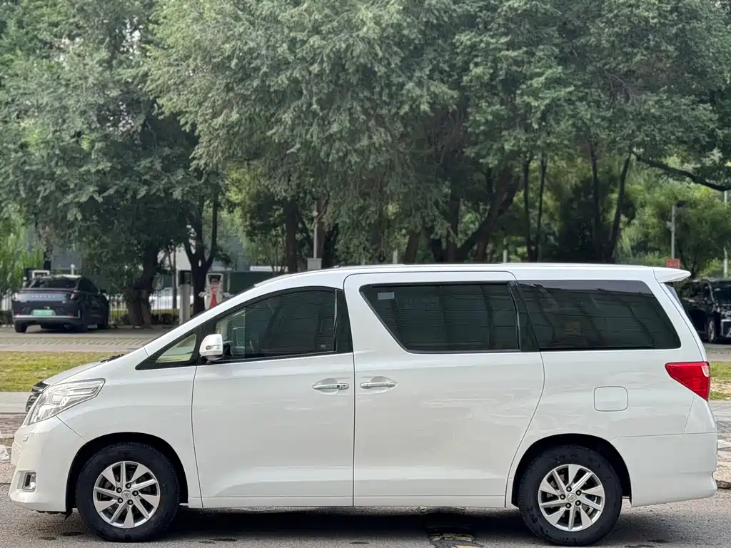 Toyota Alphard 2012 3.5L Luxury
