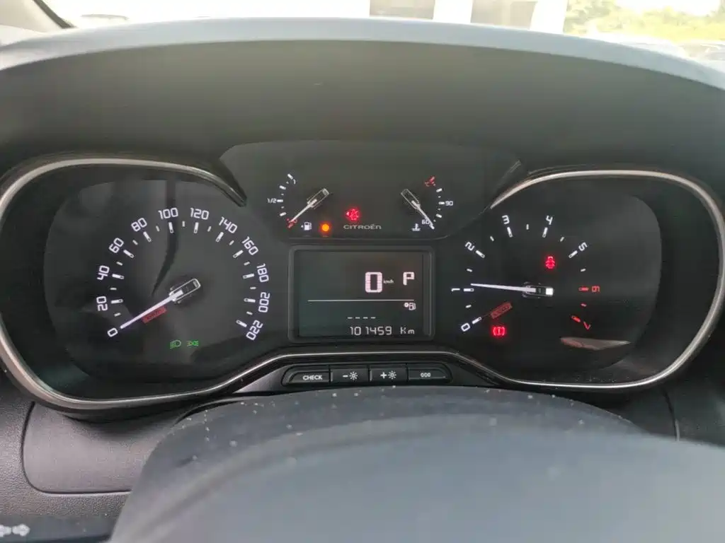 Citroen C4 Aircross — миниатюра 12