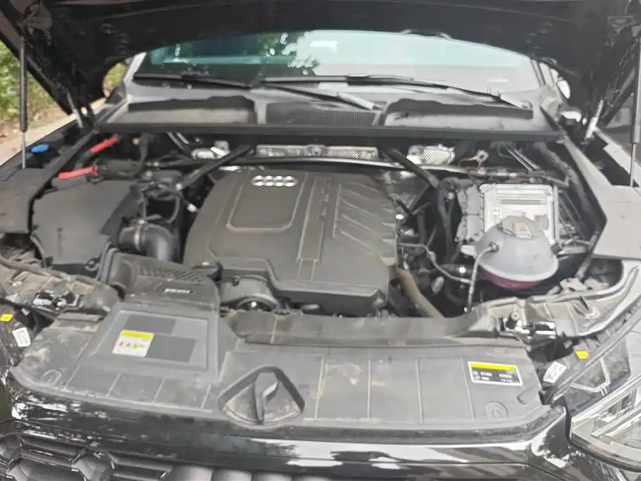 Audi Q5L 2025 45 40 TFSI Luxury