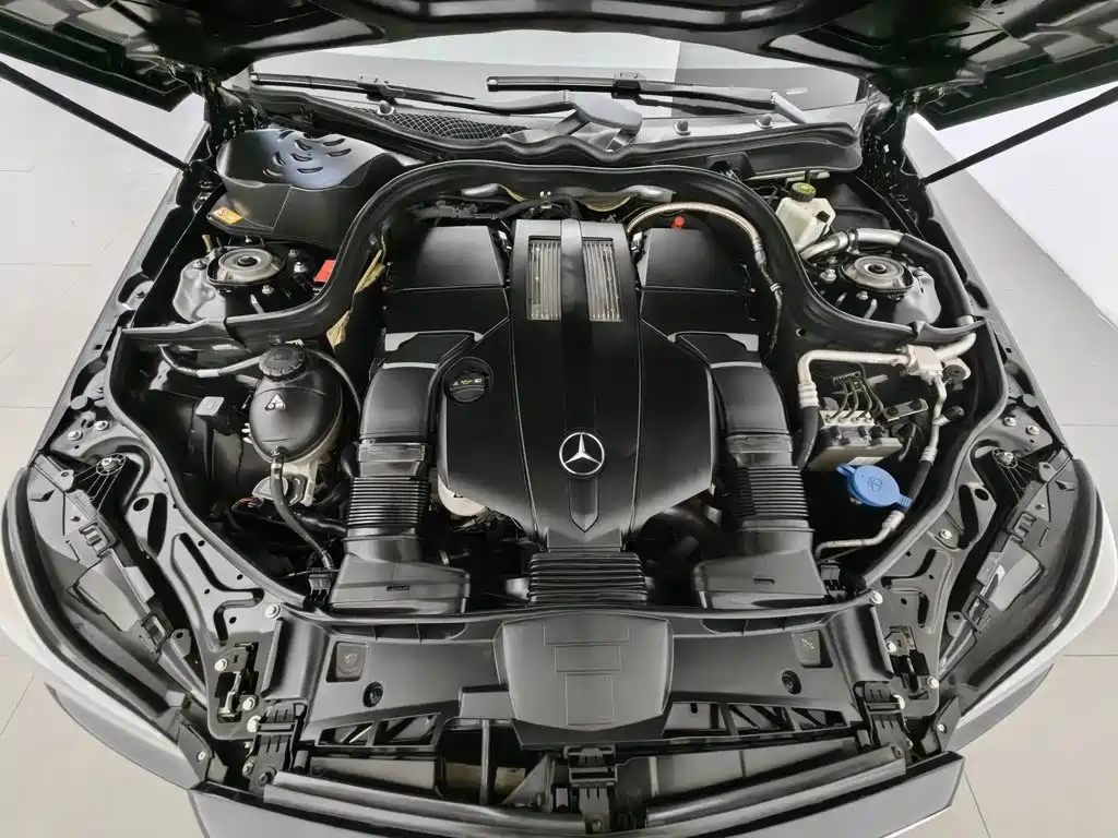 Mercedes-Benz E-Class — миниатюра 6