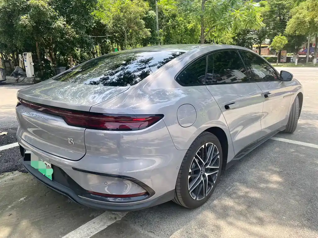 BYD Han — миниатюра 7