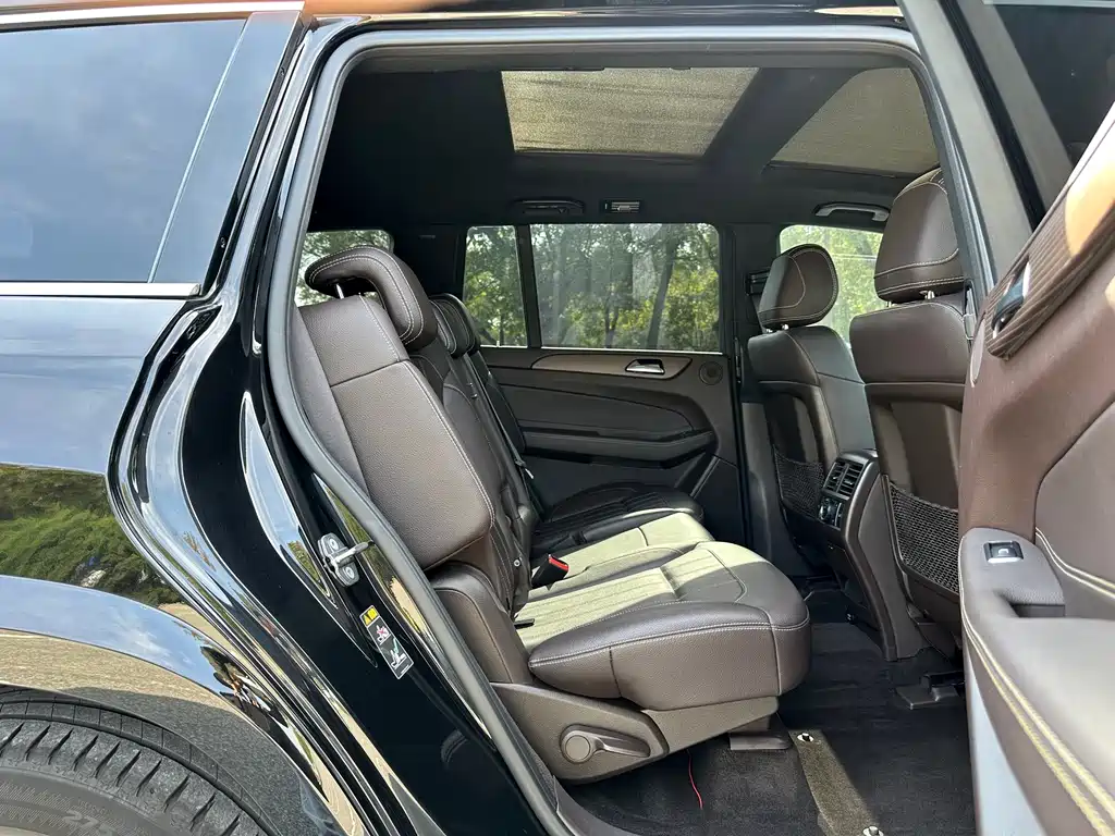 Mercedes-Benz GLS — миниатюра 13