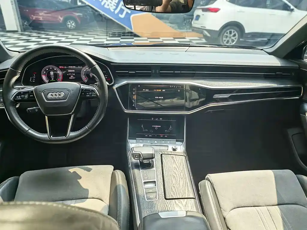 Audi A6L — миниатюра 10