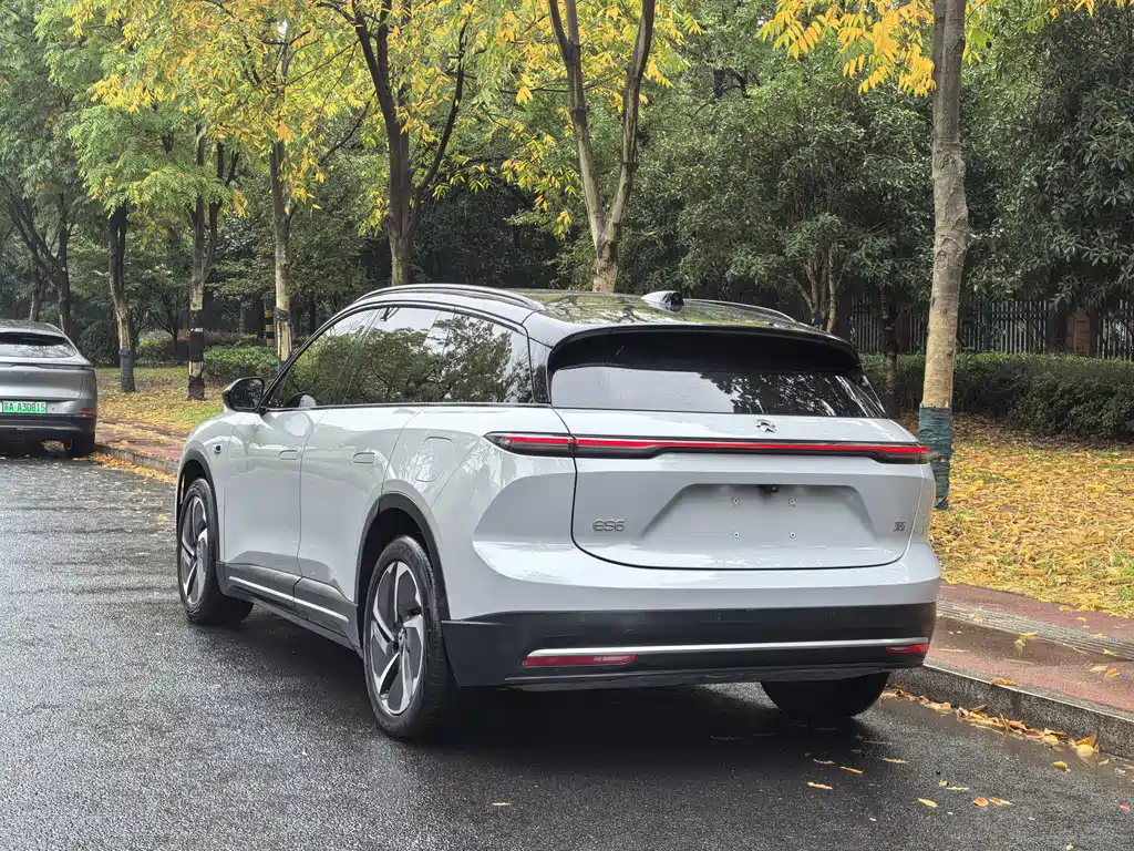 NIO ES6 — миниатюра 11