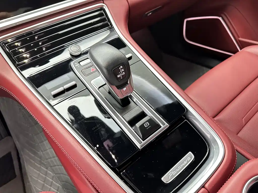 Porsche Panamera — миниатюра 8