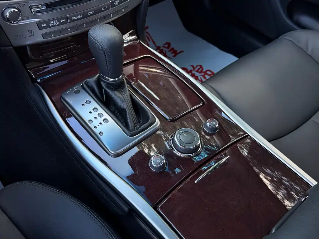 Infiniti Q70 — миниатюра 14