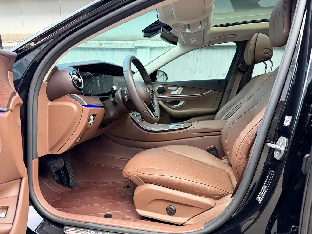 Mercedes-Benz E-Class E 2022 E 300 L Fashion