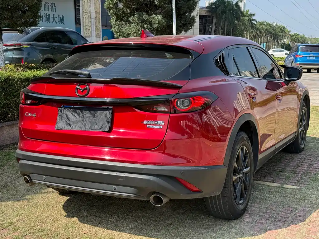 MAZDA CX 4