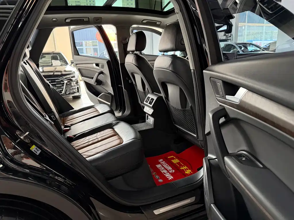 Audi Q5L — миниатюра 10