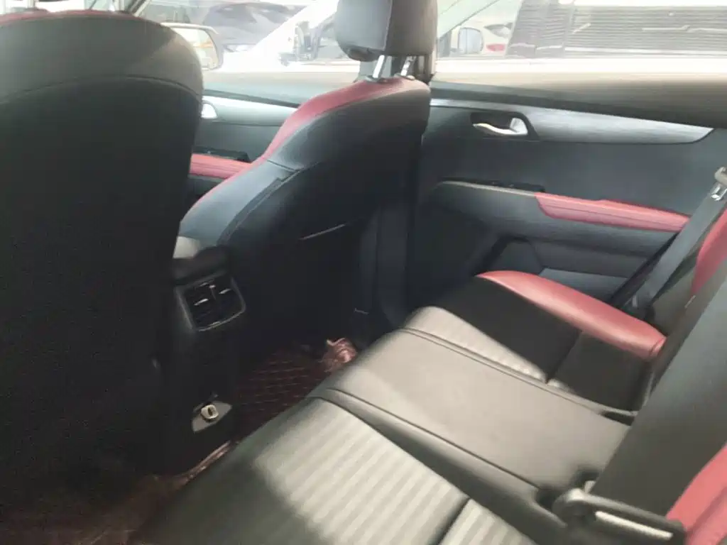 Kia Sportage — миниатюра 17