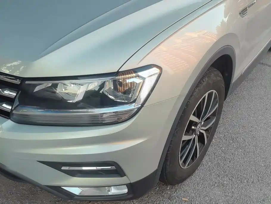 Volkswagen Tiguan L — миниатюра 5